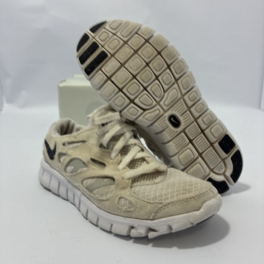 Nike Free Run 2 Sneakers White Black Suede Athletic Shoes Girls Size 4y